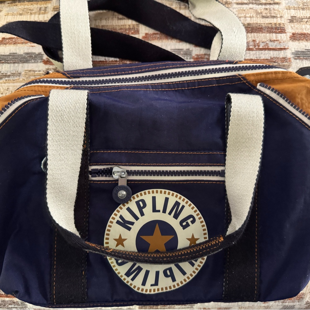 Kipling handbag/shoulder bag. 24x8x6deep